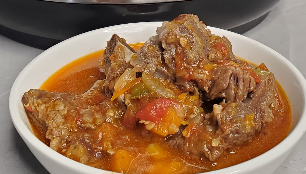 Njia rahisi ya kupika rosti ya nyama kwa kutumia pressure cooker